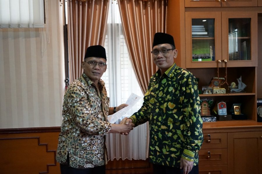 Prof Bambang Yuniarto Diangkat Guru Besar, IAIN Cirebon Makin PD jadi UIN