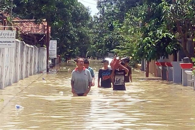 Tanggulangi Banjir Boleh Pakai Dana Desa, Ini Penjelasan Mendes PDTT