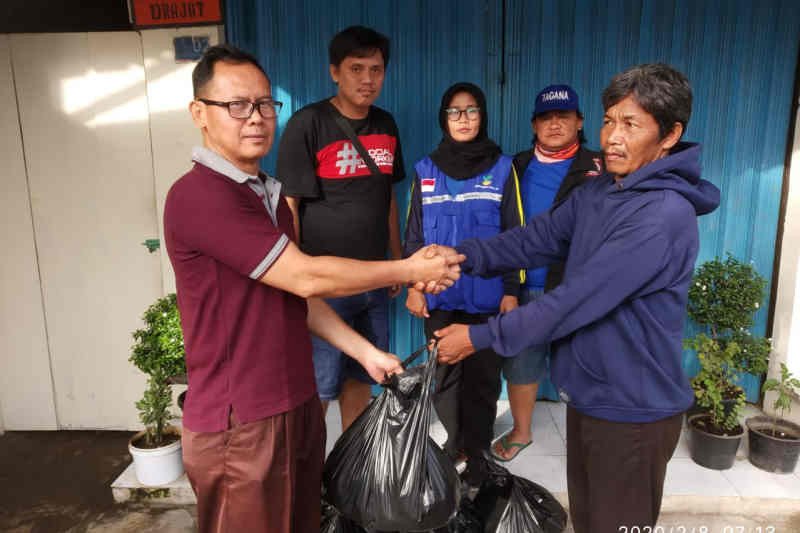 Dinsos Kota Cirebon Dirikan Dapur Umum di Wilayah Terdampak Banjir