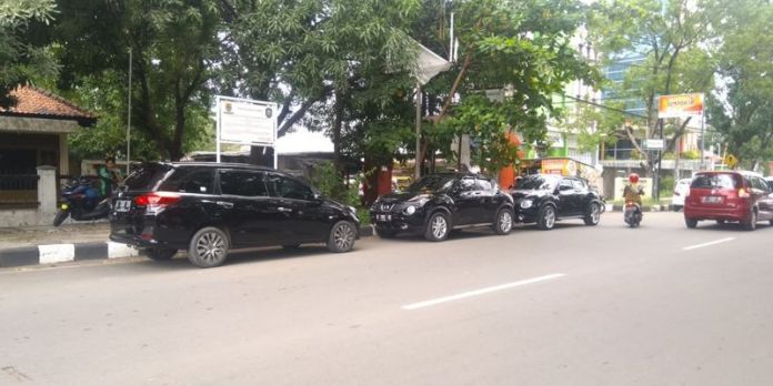 Pernah Ditertibkan, Parkir Liar Kambuh Lagi di Kota Cirebon
