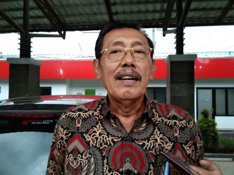 Tak Mampu Sejahterakan Honorer di Kabupaten Cirebon, Kadisdik Mundur Saja