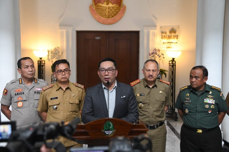 Ridwan Kamil Minta Seluruh Kabupaten/Kota Segera Bentuk Crisis Center COVID-19