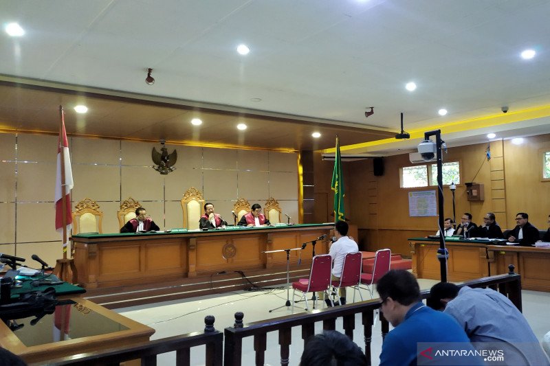 Jaksa KPK Dakwa Bupati Indramayu Nonaktif Disuap  Rp3,9 Miliar dari Pengusaha