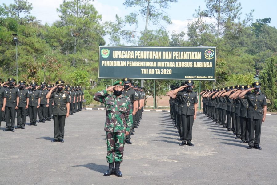 Wadanrindam III/Siliwangi Tutup Pendidikan Pembentukan Bintara Khusus Babinsa