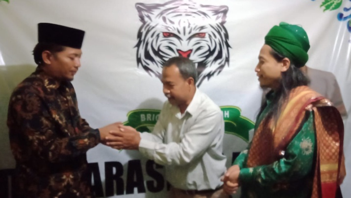 Deklarasi Brigade Macan Putih, KH Muhtadi Mubarok: Panglima Besar Brigade Macan Putih Cirebon Kandidat Sultan 