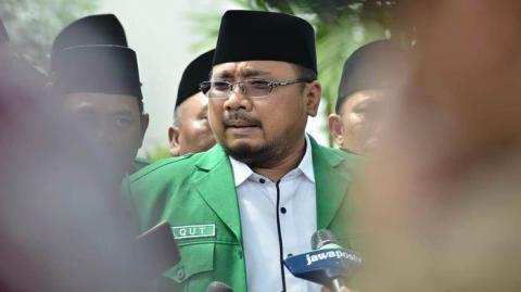 Bandara Soetta Tumpah Ruah Massa FPI, Gus Yaqut: Mahfud MD Seharusnya Memperhitungkan Hal Tersebut