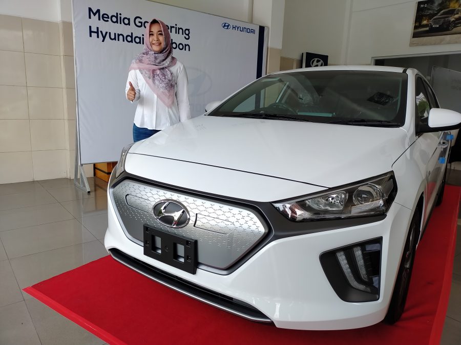 Hyundai Pasarkan Mobil Listrik Pertama