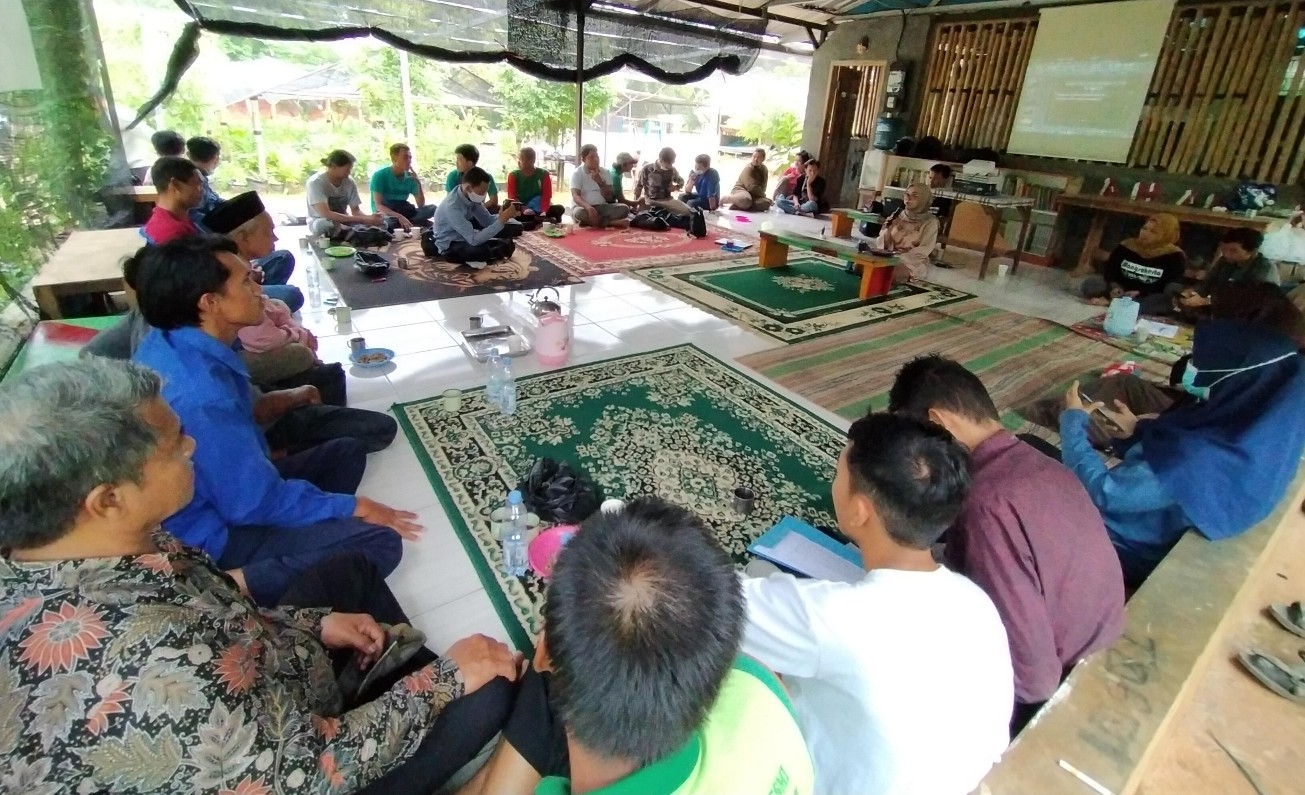 Distribusi Pupupk Subsidi Kacau, Selly Janji Pertemukan Distan Jabar dengan Petani di Saung Wangsakerta