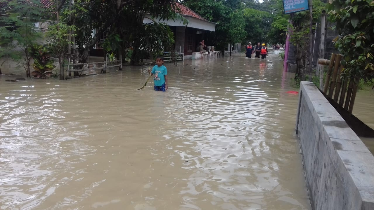 Warga Waled Bosan Kena Banjir, Bupati: Masih Sulit, Belum Ada Solusi