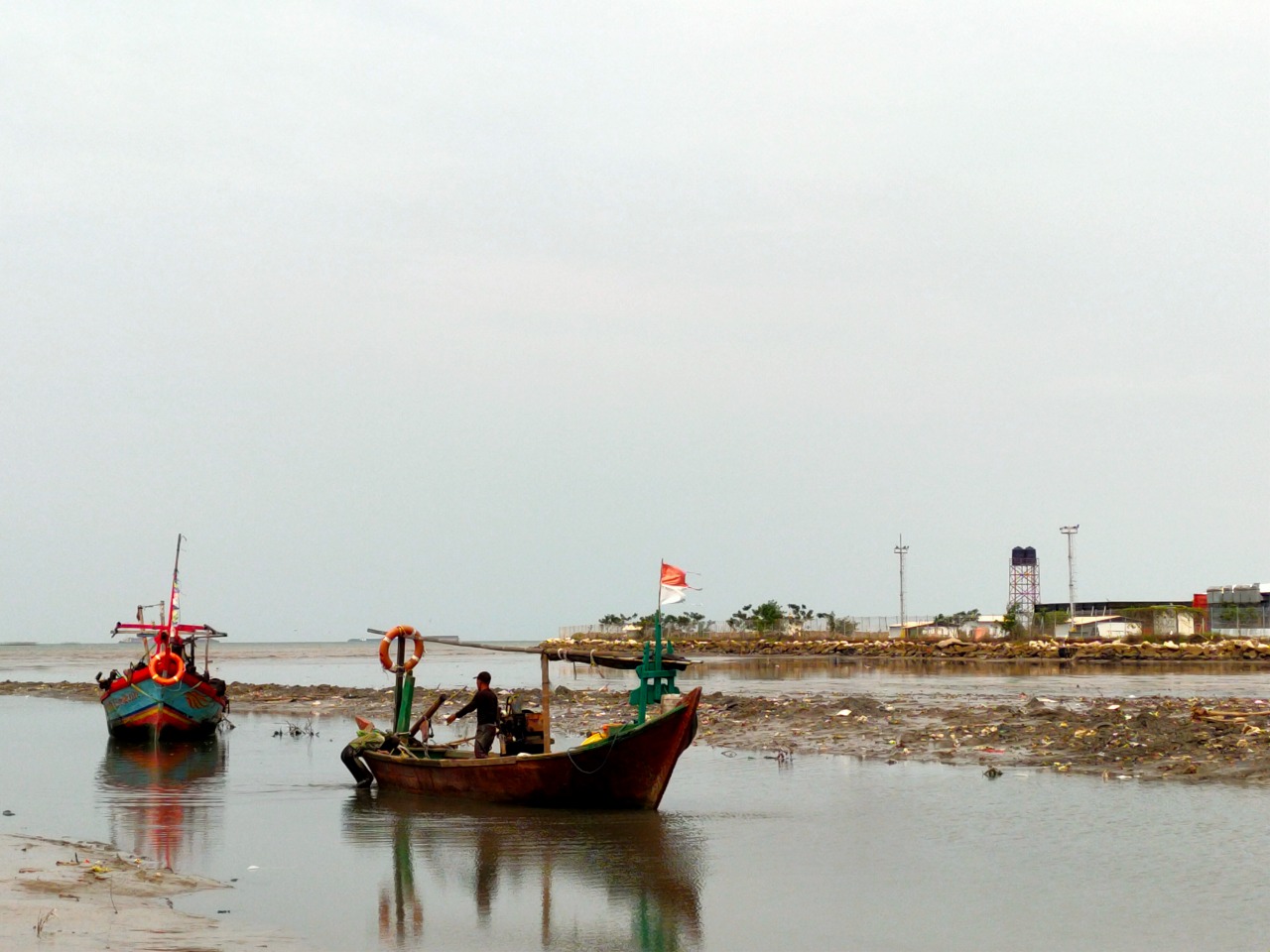 Muara Sukalila Dikeruk, Nelayan Malah Susah Masuk