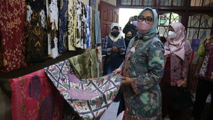 Muncul Lagi Sentra Batik di Kota Cirebon; Batik Godong Djati