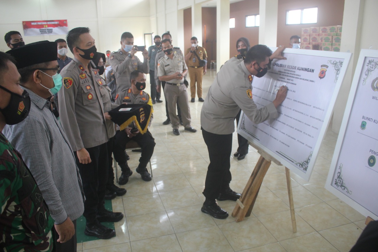 Polres Kuningan Canangkan Integritas Wilayah Bebas Korupsi