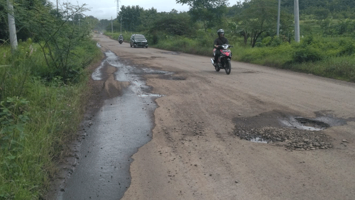 Ditambal Sementara, Anggaran Perbaikan Jalan Terganggu