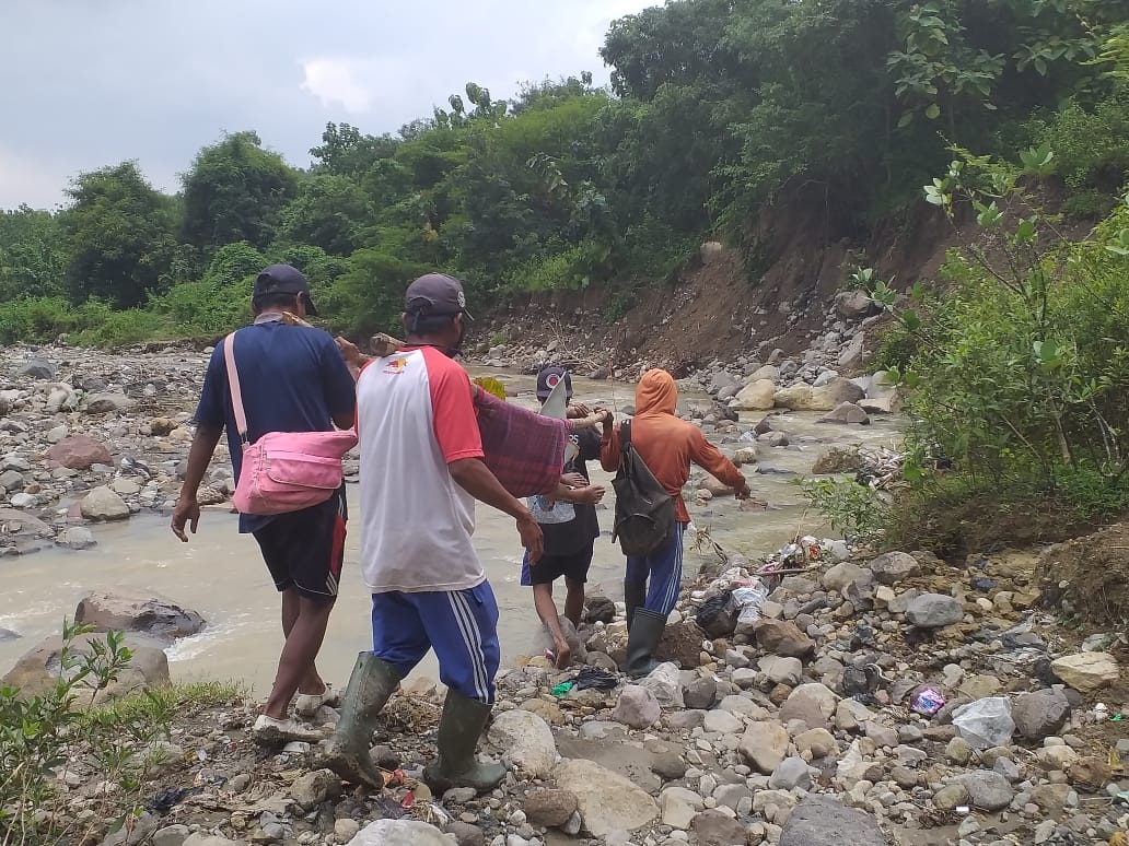 Niat Memancing Ikan Malah Menemukan Mayat