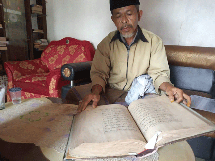 Alquran di Majalengka Berusia 350 Tahun; Tulis Tangan, Mushaf dari Kulit Kayu Asli