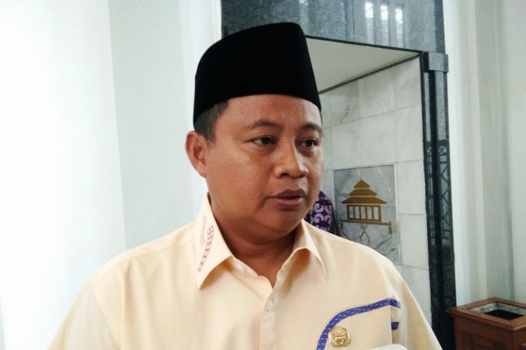 Wagub Uu Ralat Mau Ambil Pendopo Bupati