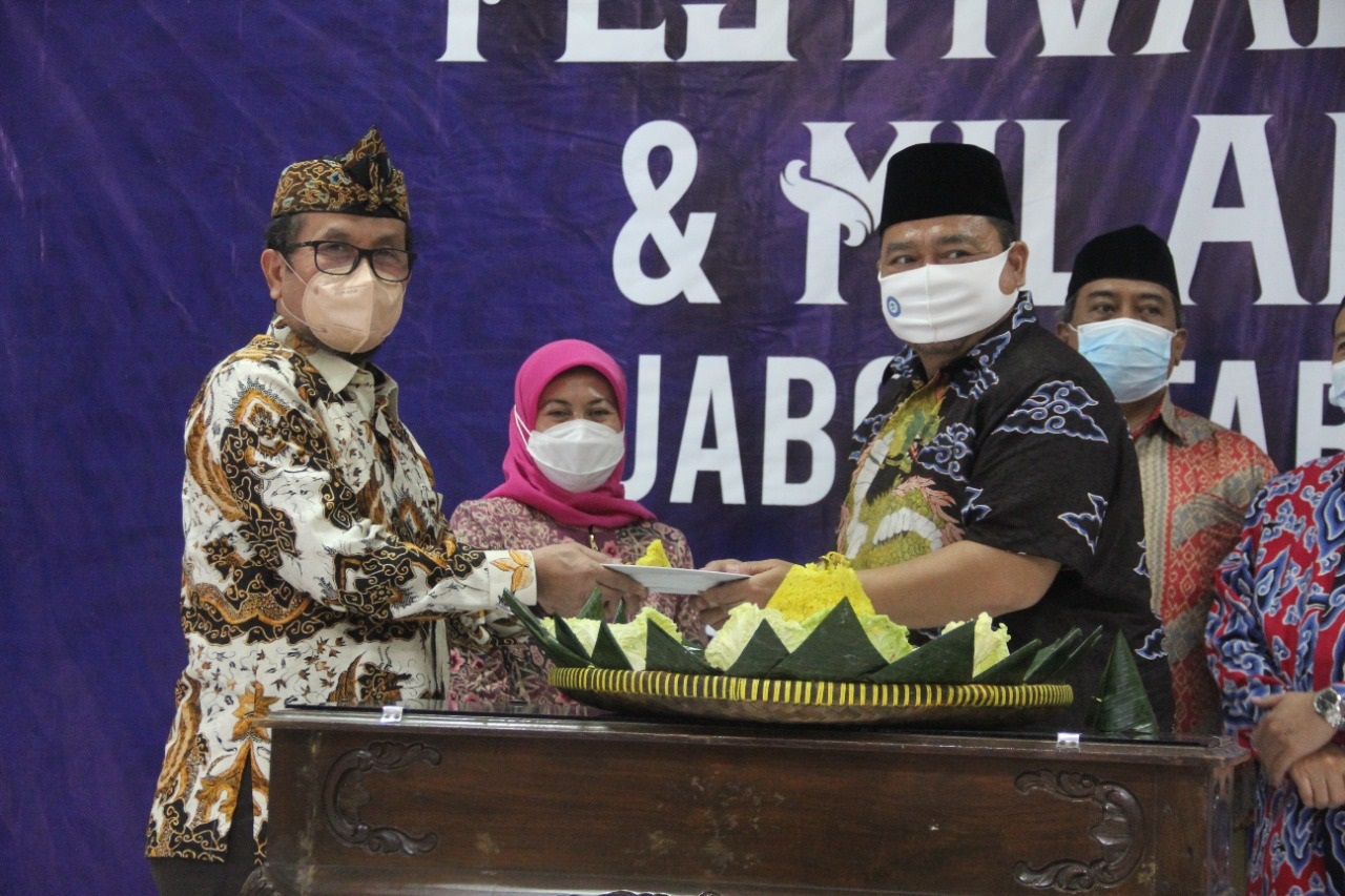 Bupati Minta Mahasiswa Asal Kabupaten Cirebon Ikut Majukan Daerah