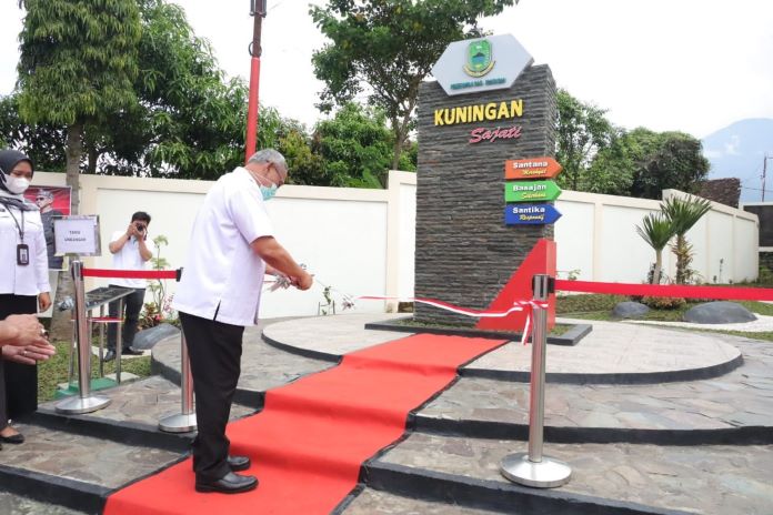 Abdi Negara Harus Punya Jiwa Sejati, Bupati Resmikan Tugu Kuningan Sajati