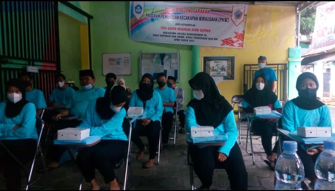 Tiga Lembaga Dapat Bantuan Kementerian