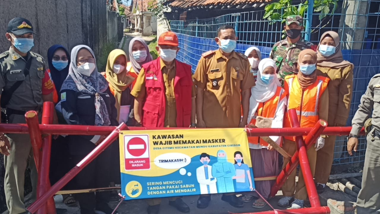 Delapan Warganya Positif, Jalan Masuk Desa Citemu Disekat