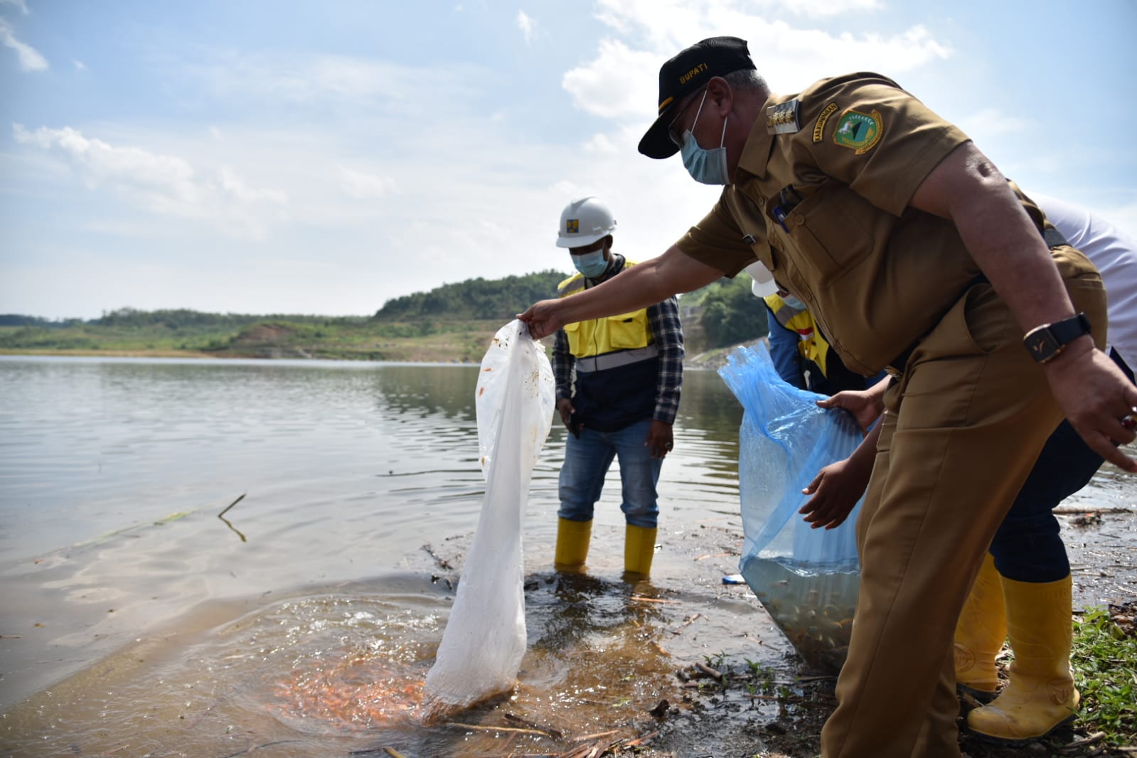 Bupati: Saya Nadzar Ingin Tebar Bibit Ikan Di Bendungan Kuningan