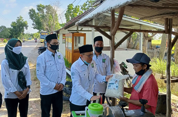 Gerakan Food Bank PKB Bantu Pedagang Kecil dan Masyarakat Kurang Mampu