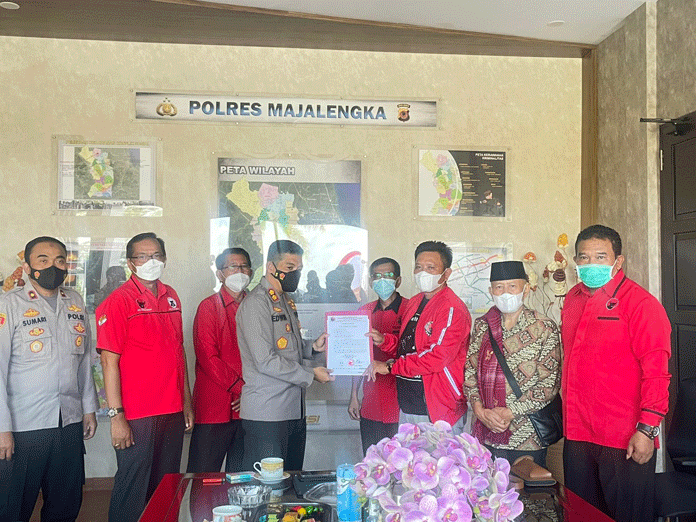 Ketum PDIP Diserang Hoaks, DPC Datangi Mapolres