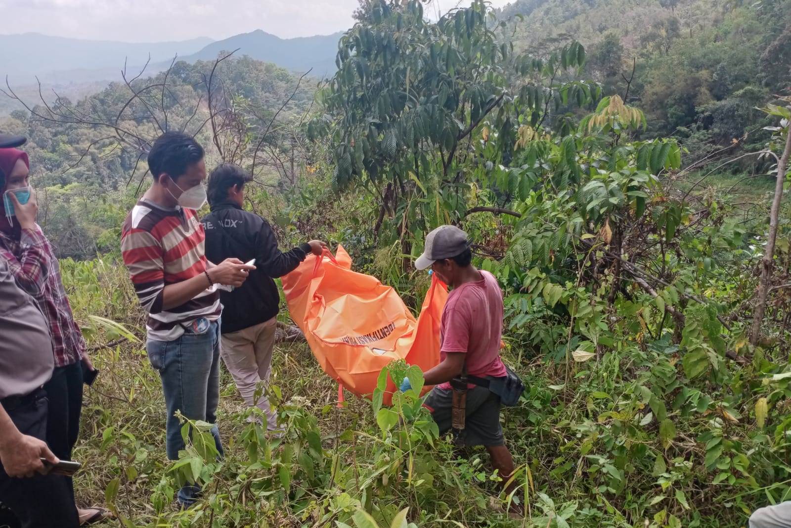 Dua Bulan Hilang, Pencari Rumput Ditemukan Tewas Dihutan