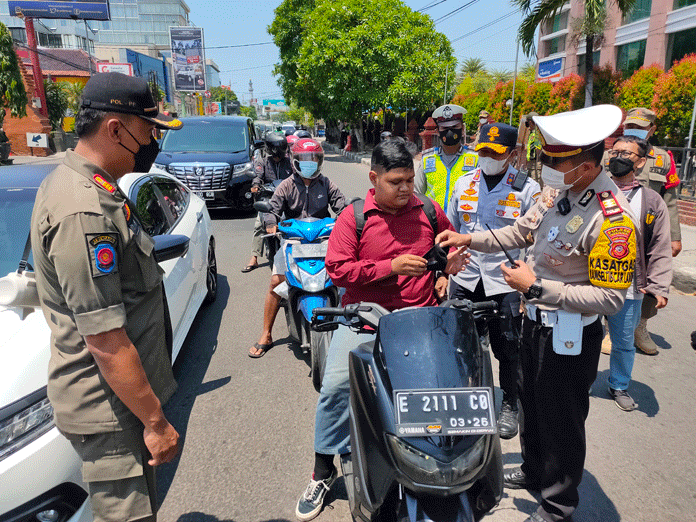 Jalan dan Pasar Target Edukasi Prokes