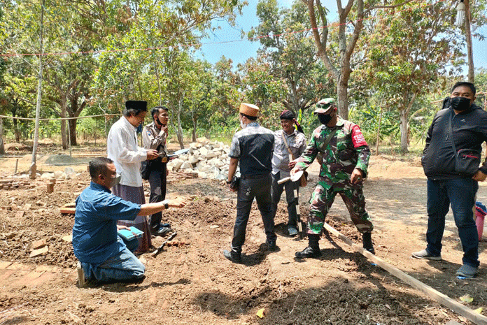 Warga Krasak Temukan Reruntuhan, Diduga Tugu Batas Indramayu-Sumedang