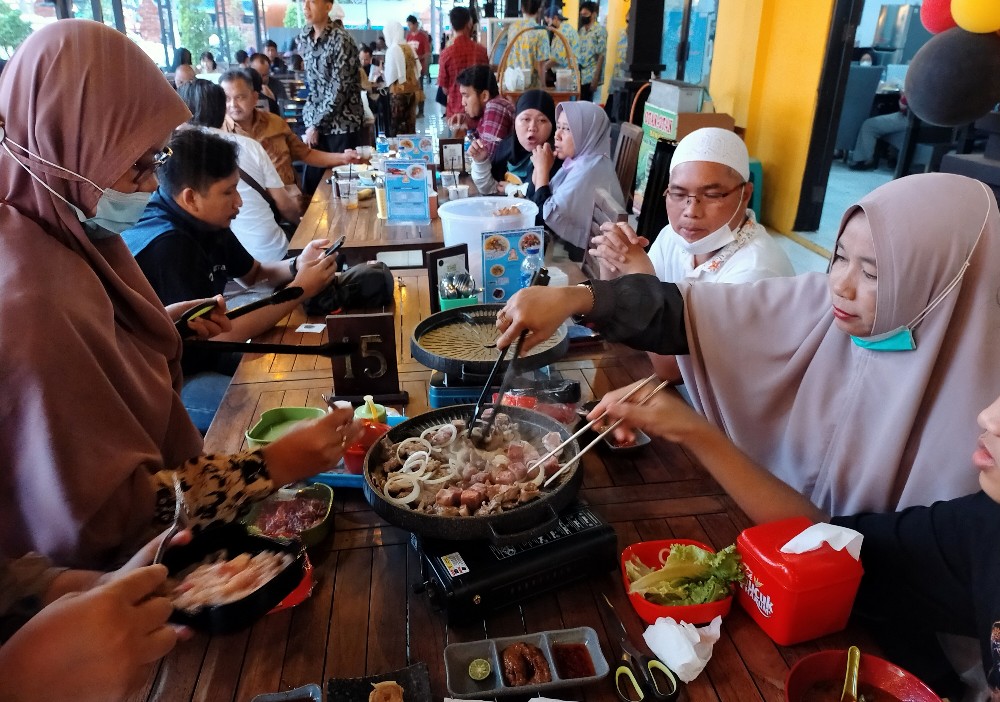 ForKOPI Cafe Grill & BBQ Hadir di Centra Batik Cirebon