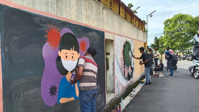 Perupa Kabupaten Majalengka Tuangkan Seni Mural, Lukis Tembok Bernuansa Imbauan