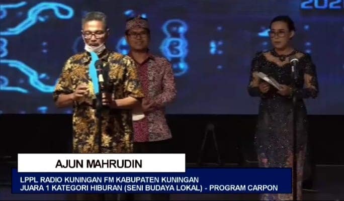 Kuningan FM Raih KPID Jabar Award 2021