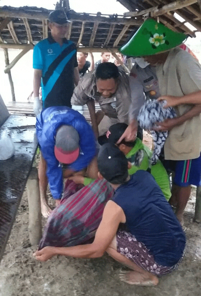 Sedang Berteduh, Warga Terisi Tewas Kena Sambaran Petir