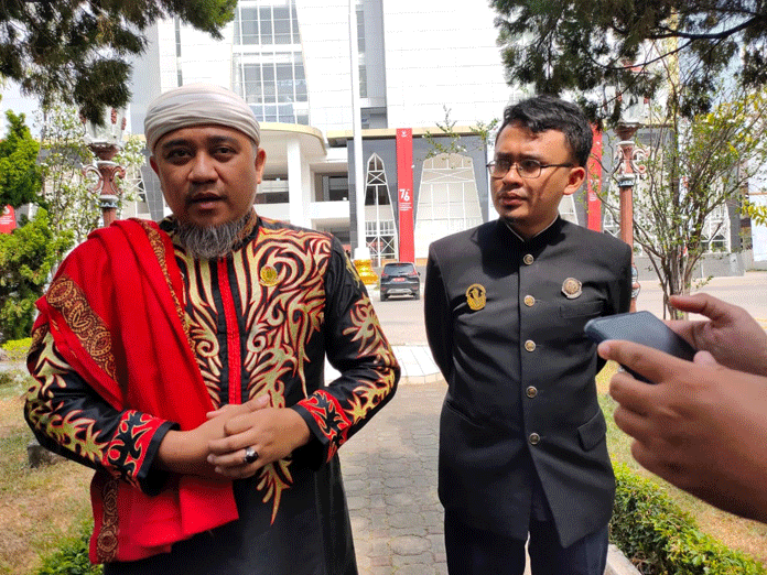 Satu Keraton Empat Sultan, Pangeran Kuda Putih Siap Menyusul Jadi Sultan