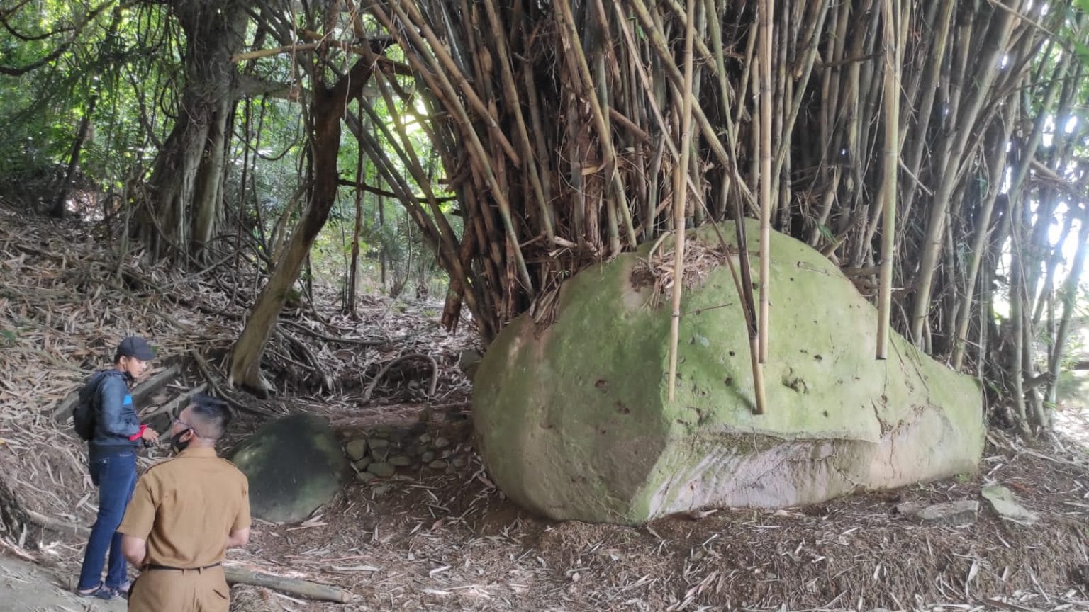 Bambu Tumbuh di Batu, Destinasi Wisata Religi
