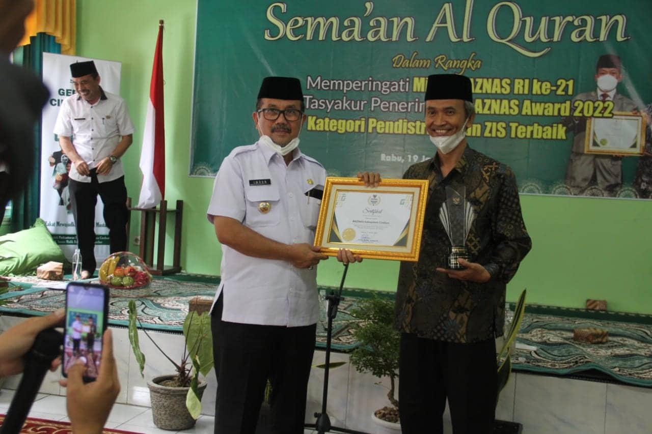 BAZ Kabupaten Cirebon Raih BAZNAS Award.