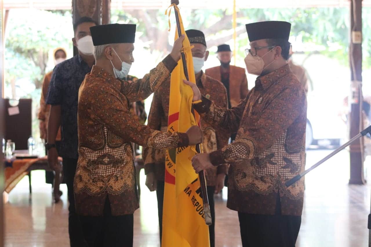 Bupati Kukuhkan Pengurus PWRI Kabupaten Cirebon