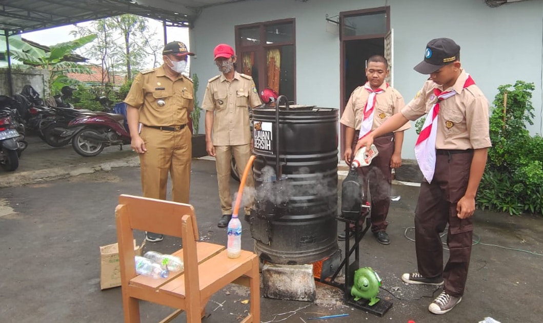 Pemcam Bangodua Gandeng BUMDes untuk Mengatasi Sampah