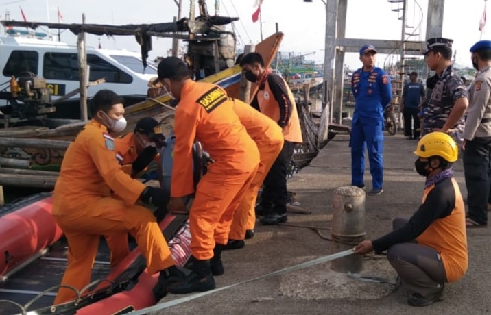 Nahkoda KM Luragung Masih Hilang