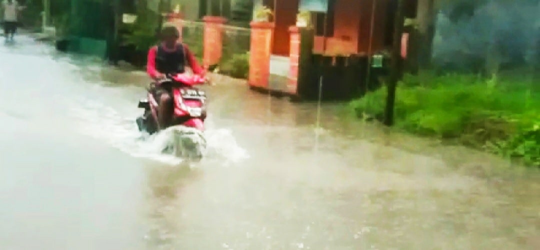 Setiap Hujan Jalan Babakan Gebang Langsung Banjir, Surut 10 Jam Kemudian