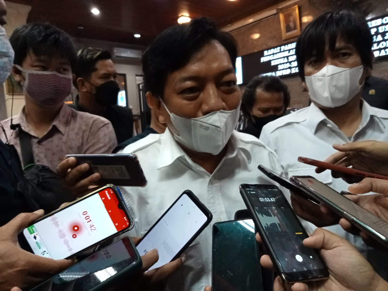 Rapat Paripurna Sepakat Ketua DPRD Hj Affiati Diganti Ruri Lesmana