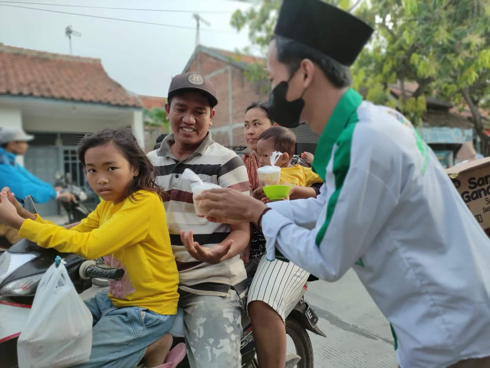 Momentum Ramadan, PK MATAN IAIN Cirebon Berbagi
